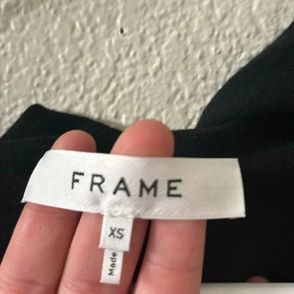 FRAME Ruffle Neck-tie Sleeveless Noir Sleeveless Knit Top - Picture 5 of 7